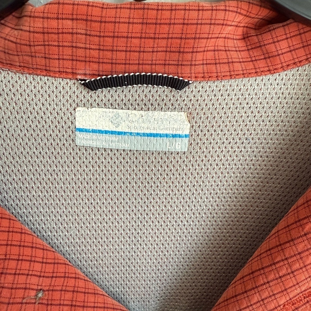 Men’s L Orange Checkered Columbia Lightweight Distressed Casual Button Up Shirt - Picture 5 of 7